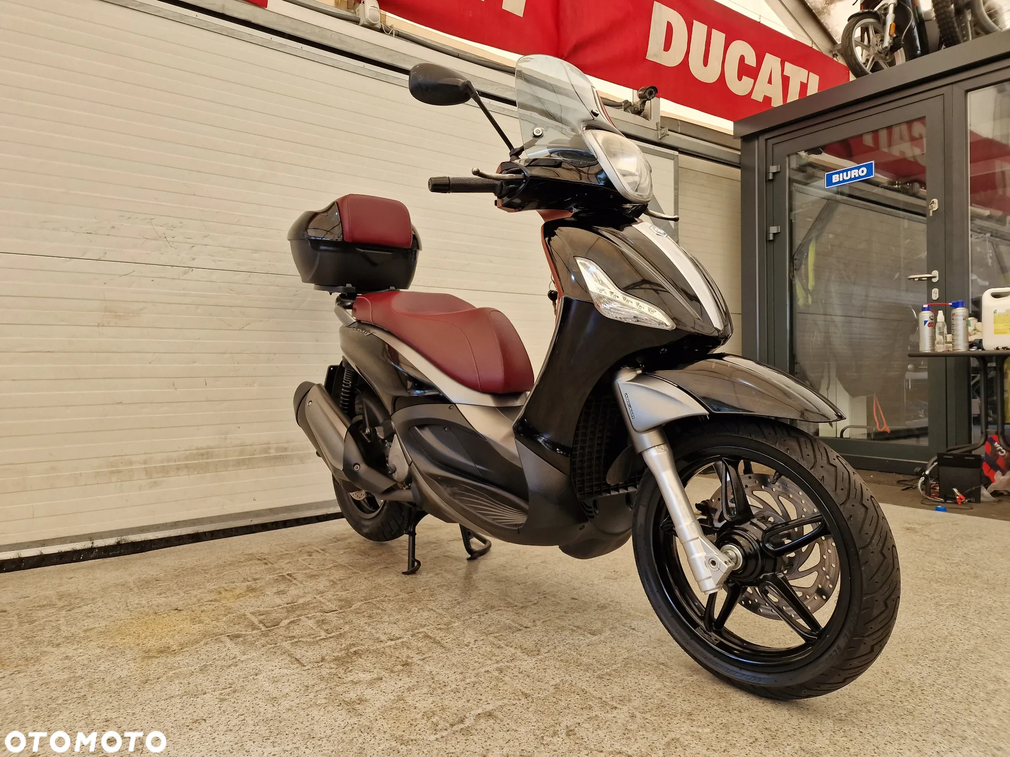 Piaggio Beverly - 14