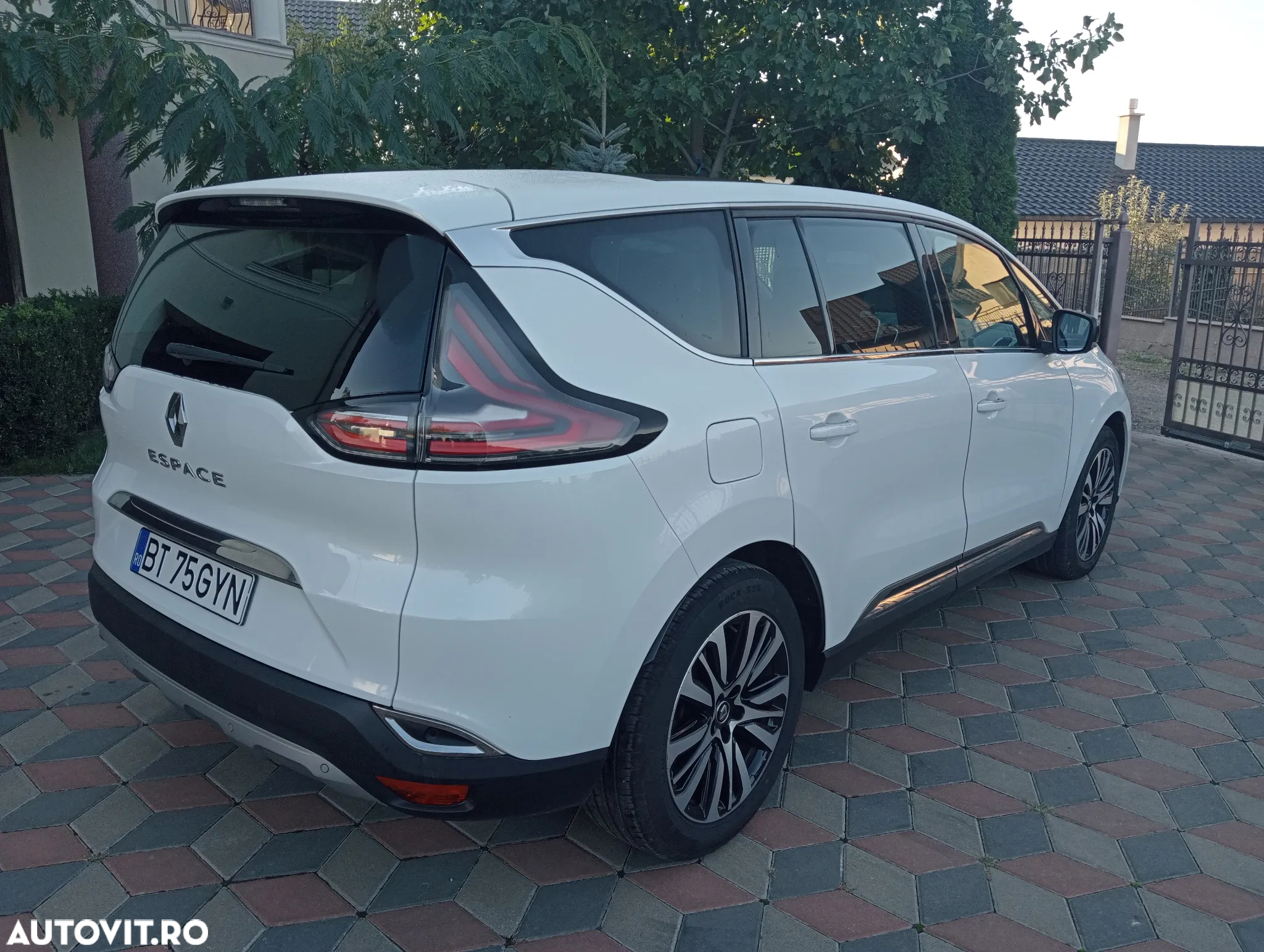 Renault Espace Energy dCi 160 EDC Initiale Paris - 3