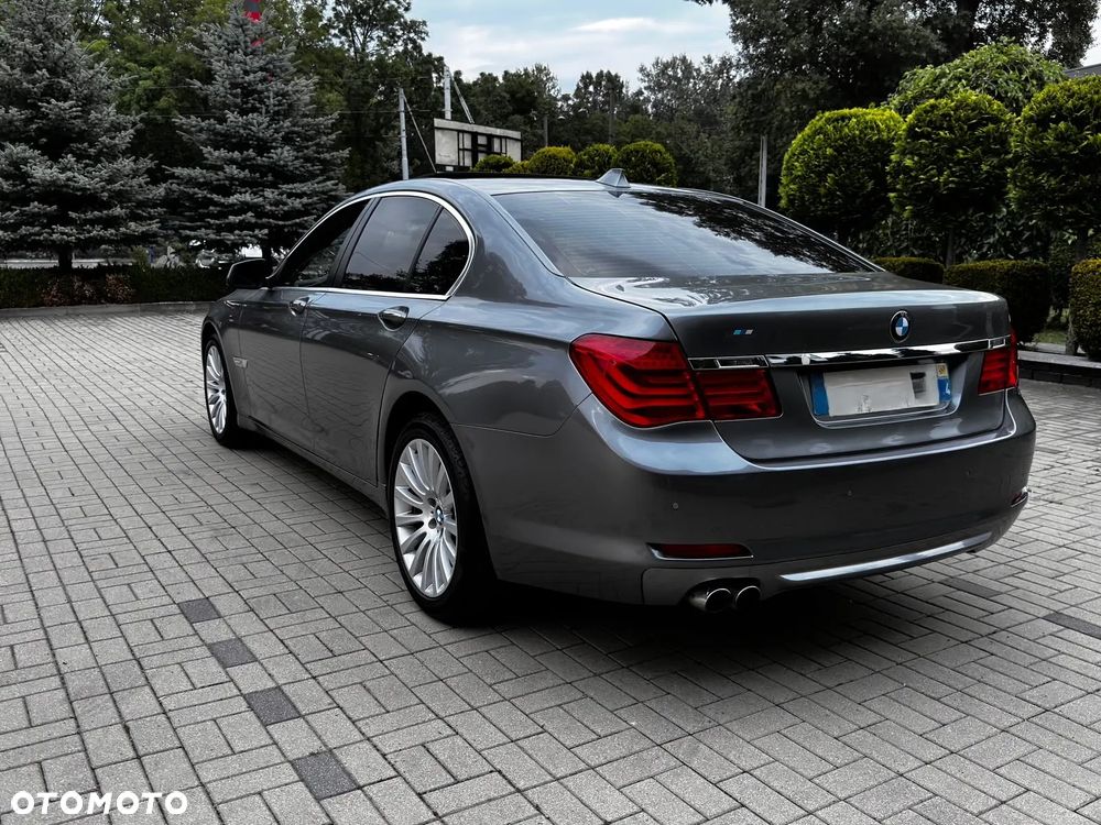 BMW Seria 7 730d - 13