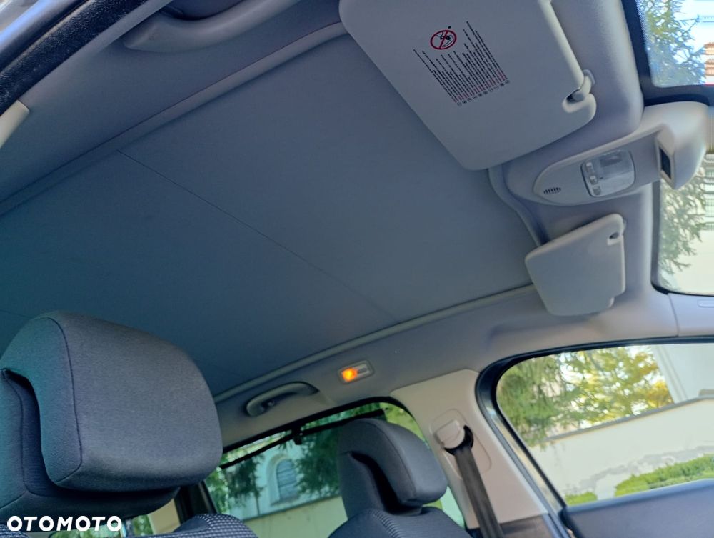 Peugeot 5008 HDI 115 Allure - 9