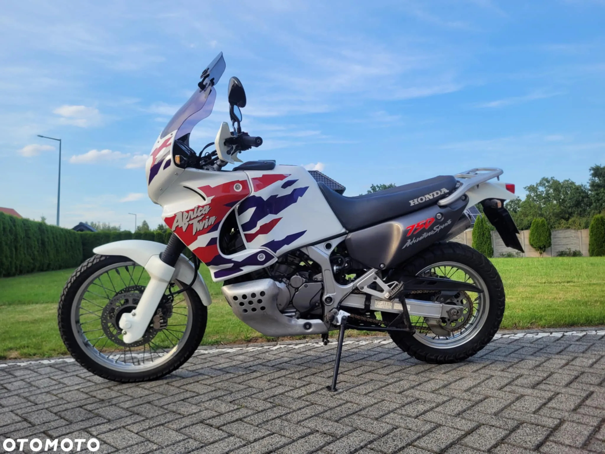 Honda XRV