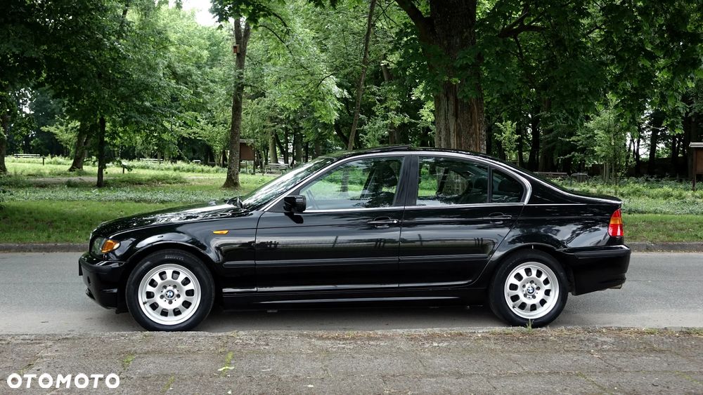 BMW Seria 3 320i - 26