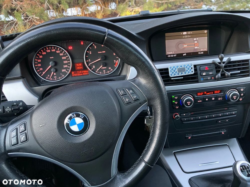 BMW Seria 3 325i - 16