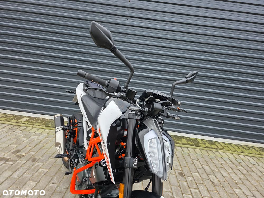 KTM Duke - 22