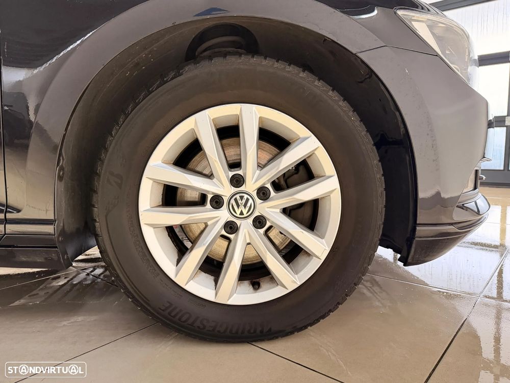 VW Passat Variant 1.6 TDI BlueMotion - 9