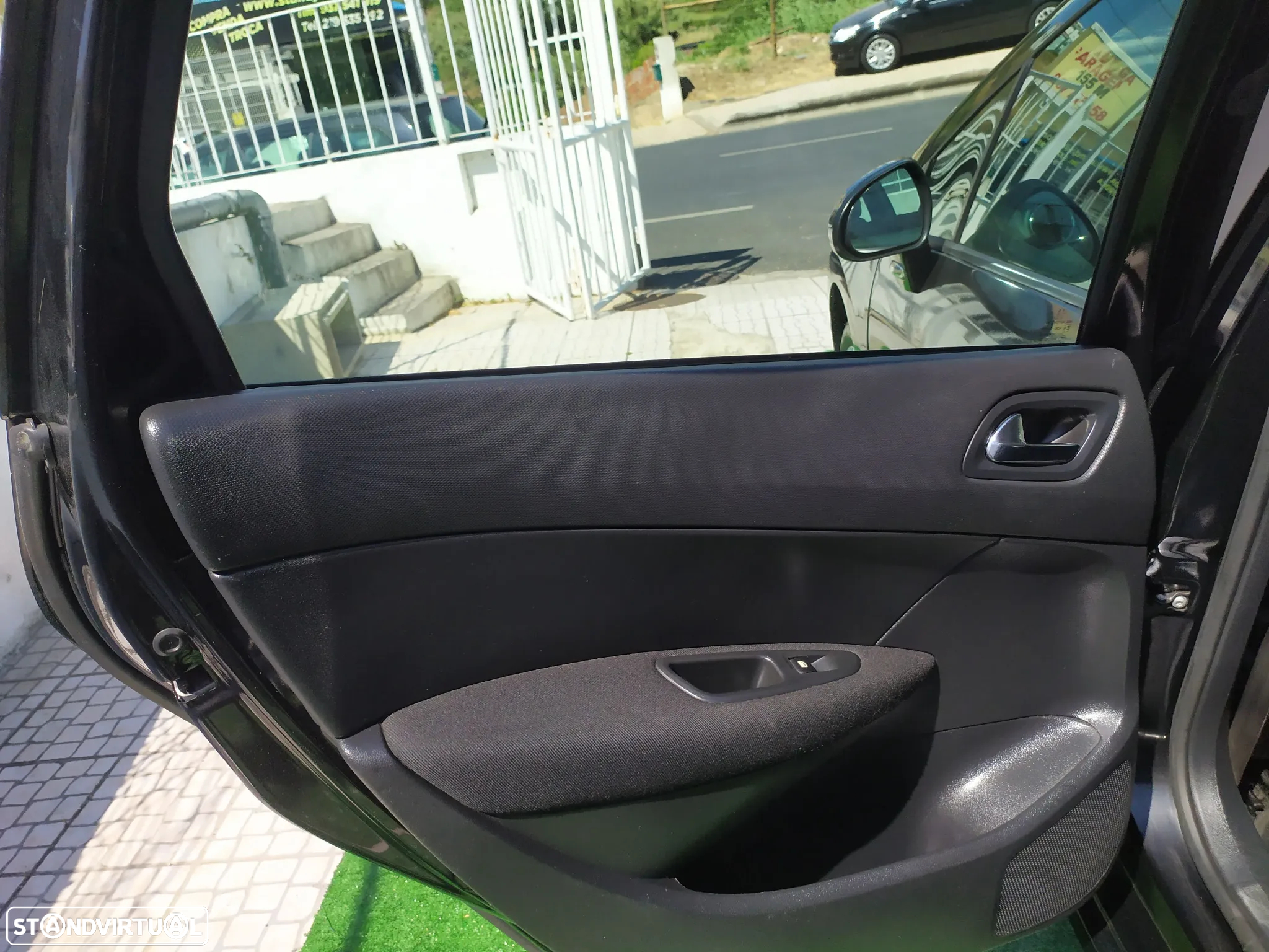 Peugeot 308 SW 1.6 HDi Executive CVM6 - 27