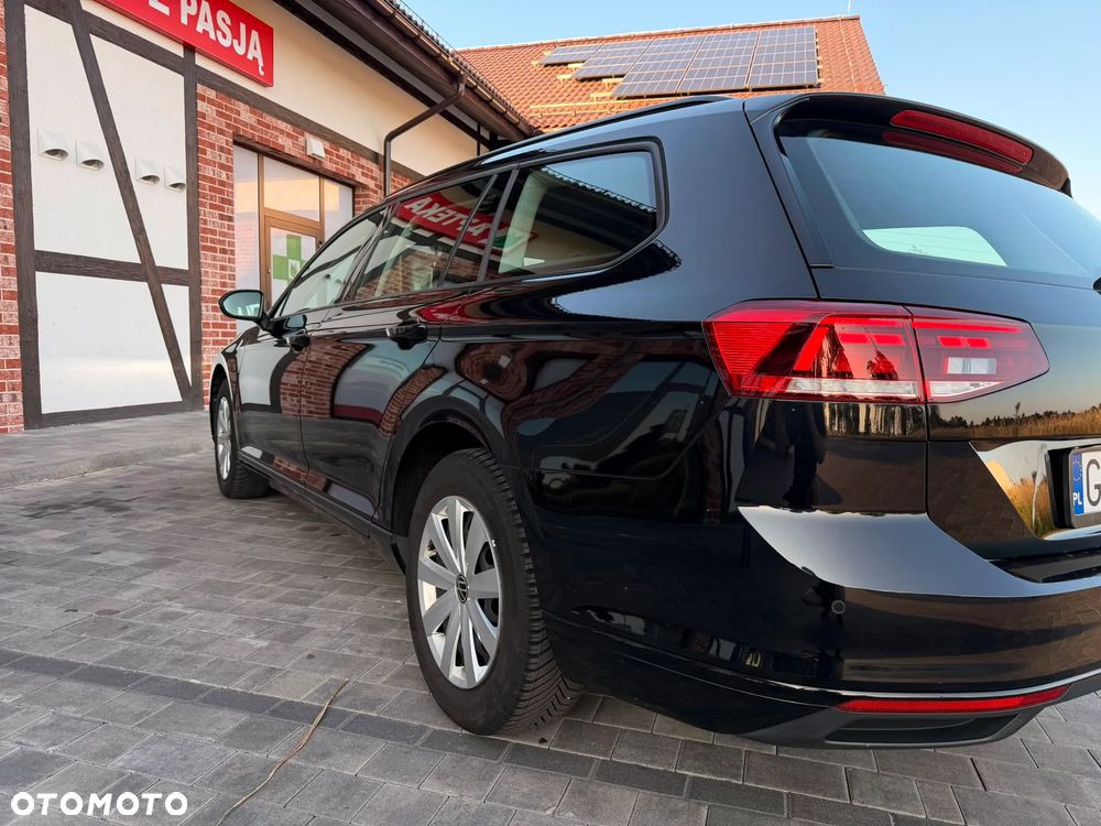 Volkswagen Passat Variant 2.0 TDI (BlueMotion Technology) Comfortline - 4