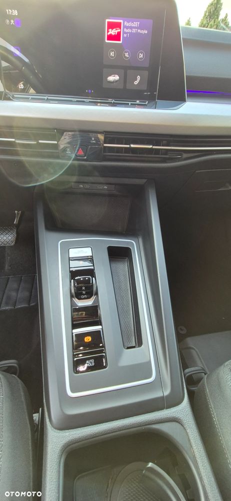 Volkswagen Golf 1.5 eTSI Life DSG - 21