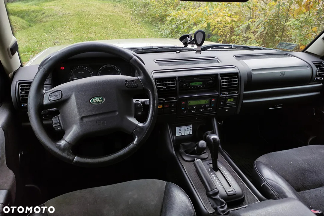 Land Rover Discovery - 4