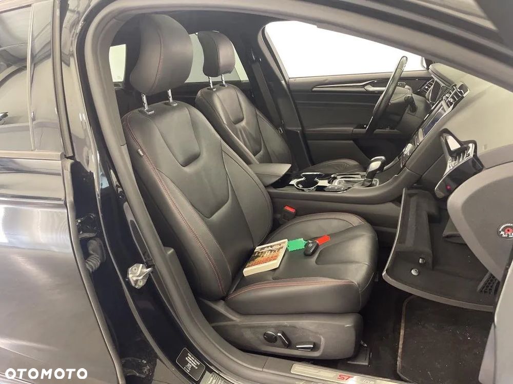 Ford Mondeo 2.0 Hybrid ST-Line Plus - 12