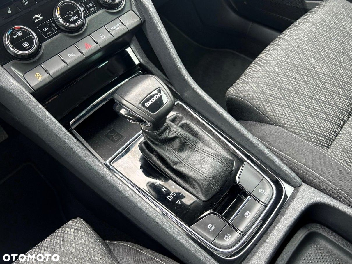 Skoda Karoq 1.5 TSI ACT 4x2 Style DSG - 20