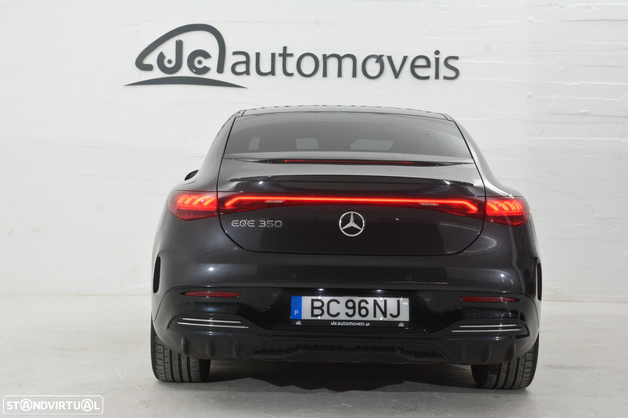 Mercedes-Benz EQE 350 - 8