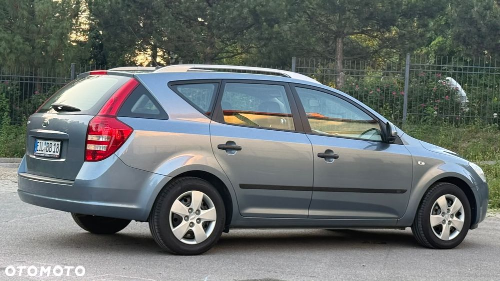 Kia Ceed 1.4 CVVT Attract - 19
