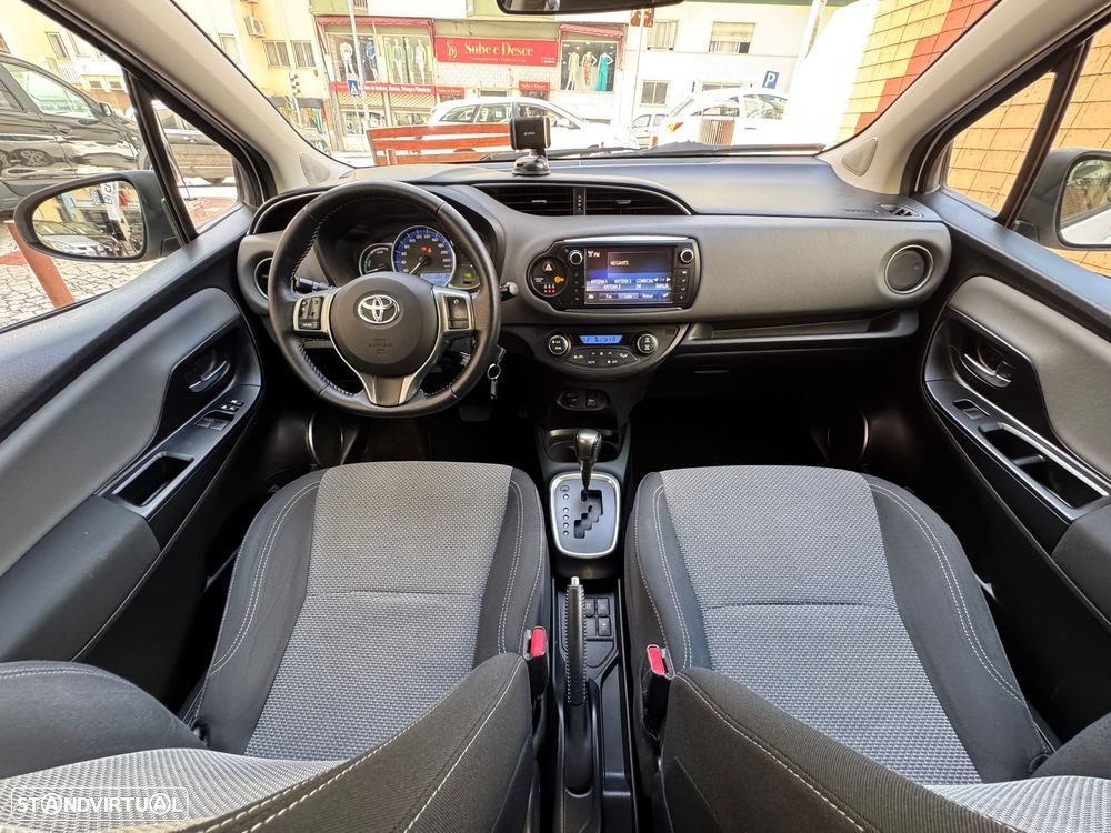 Toyota Yaris 1.5 HSD Sport+P.Luxury+TSS - 11
