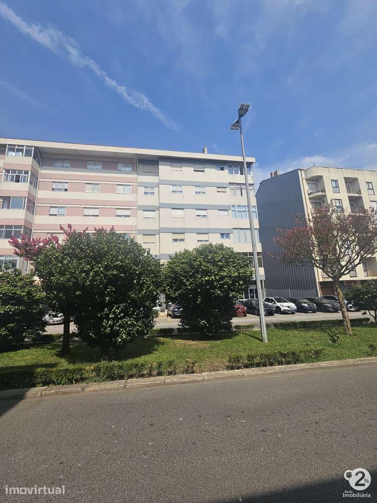 Apartamento T3 em Paranhos ( próximo ao metro) - Grande imagem: 2/21