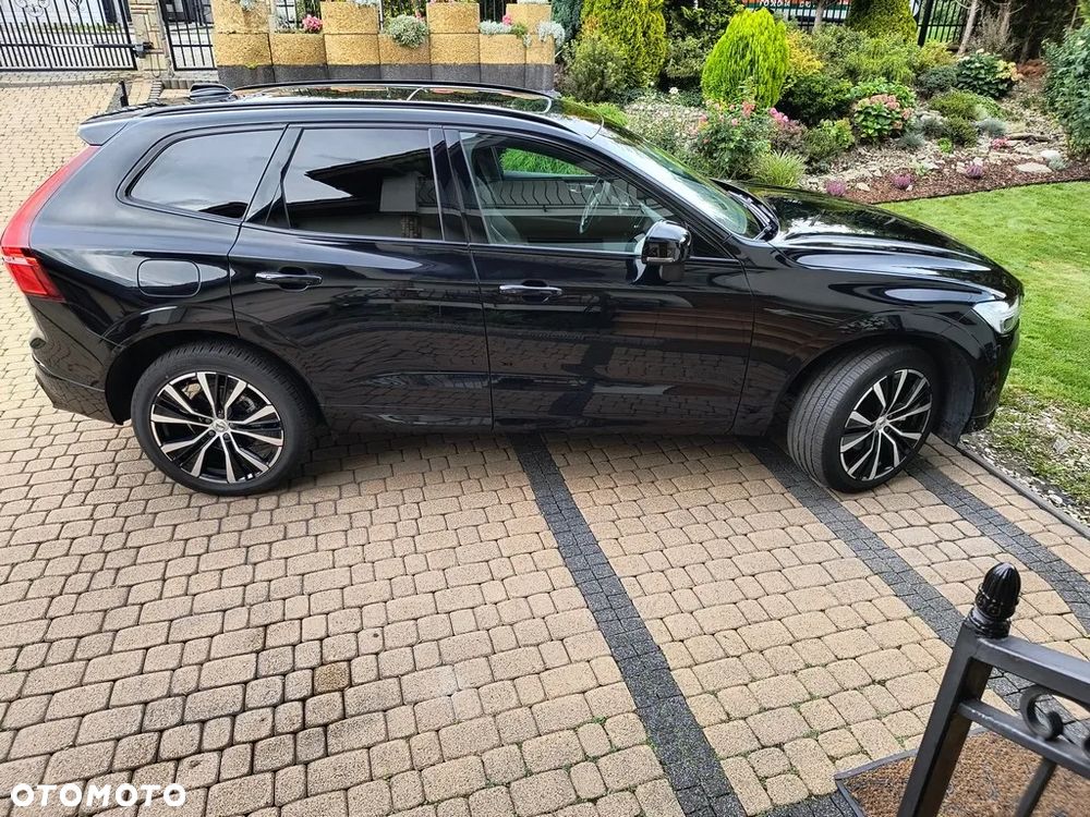 Volvo XC 60 B5 B AWD Plus Black Edition - 21