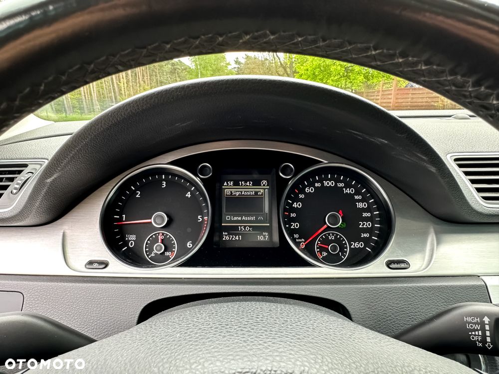Volkswagen Passat 2.0 TDI Highline DSG - 22