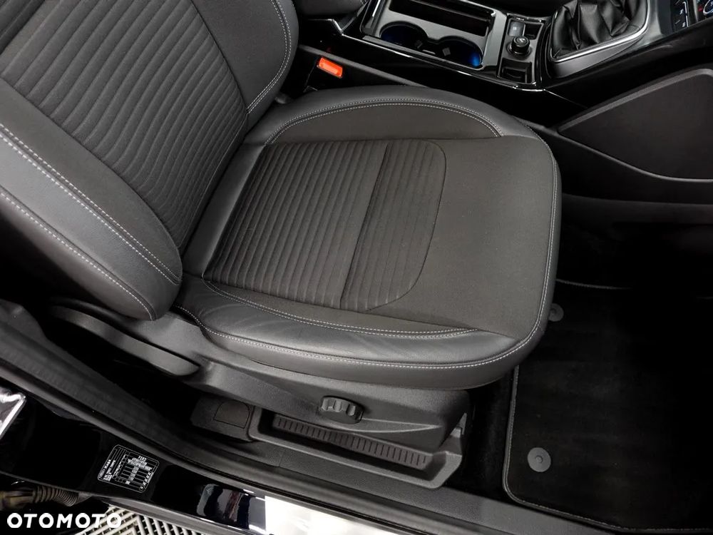 Ford Kuga 2.0 TDCi AWD Titanium - 13