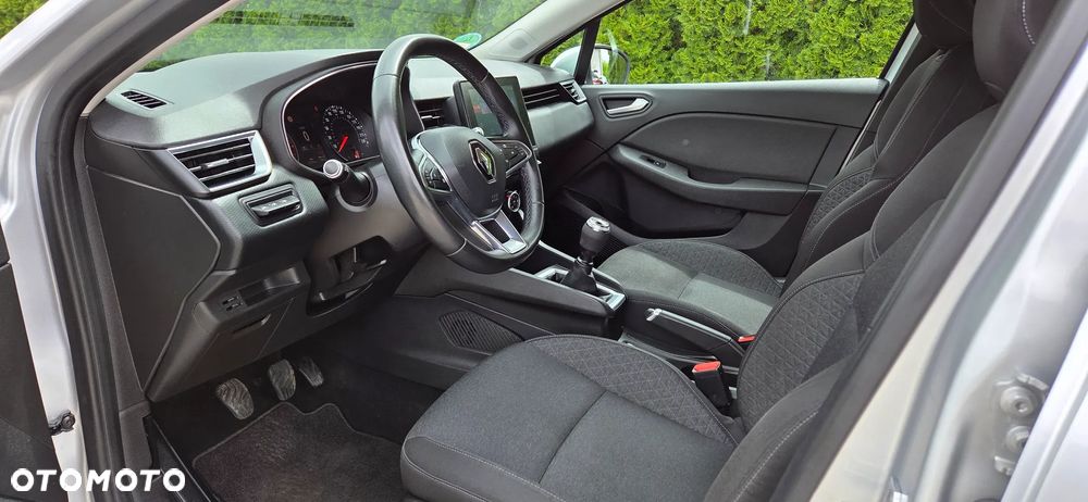 Renault Clio - 17