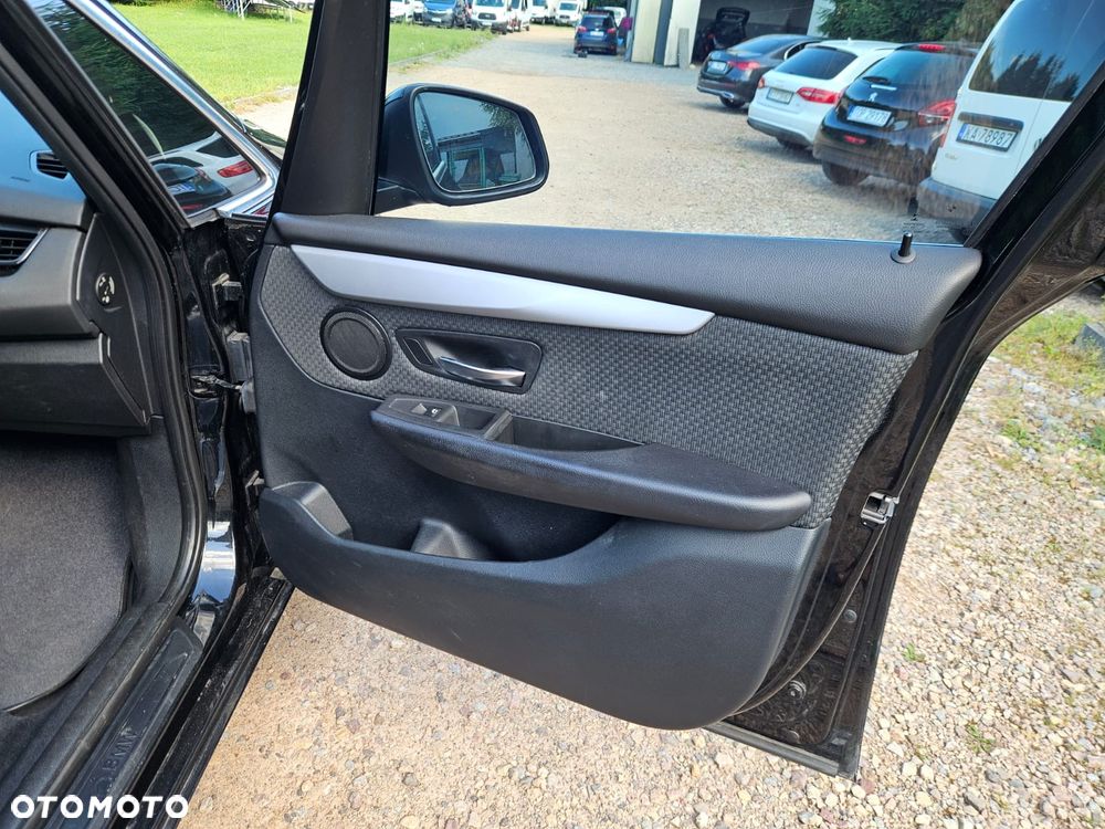 BMW Seria 2 218d Advantage sport - 32