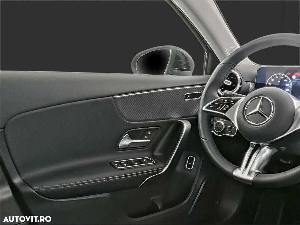 Mercedes-Benz A 200 7G-DCT Progressive - 9