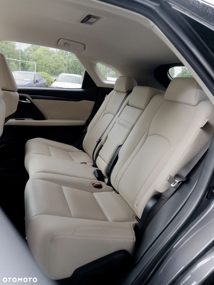 Lexus RX 450h Business Edition - 13