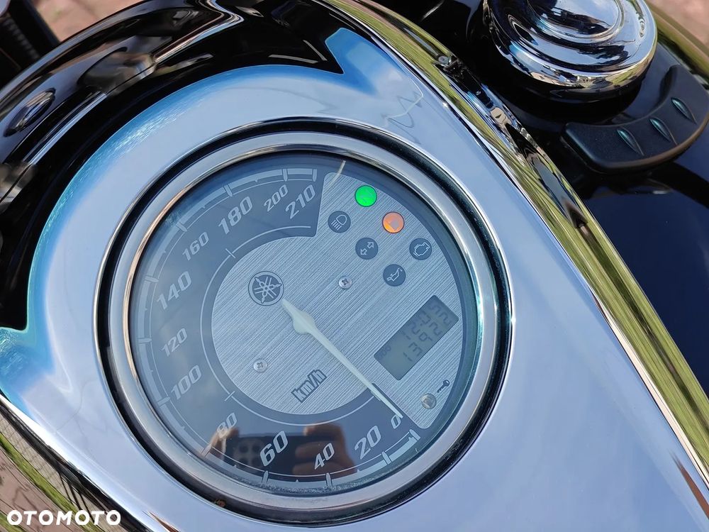 Yamaha XVS - 28