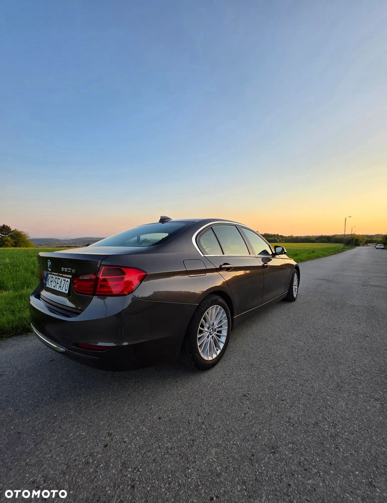 BMW Seria 3 320d xDrive - 6