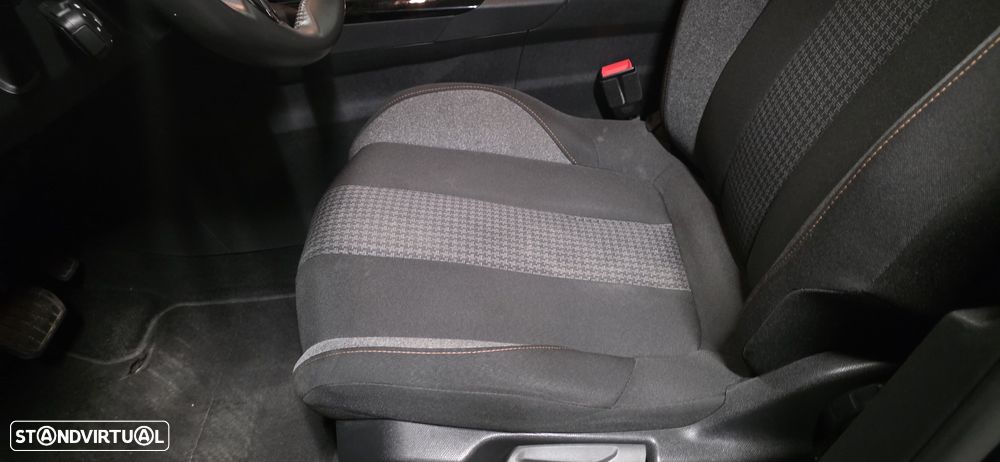 Peugeot 5008 PureTech 130 EAT6 Allure - 8