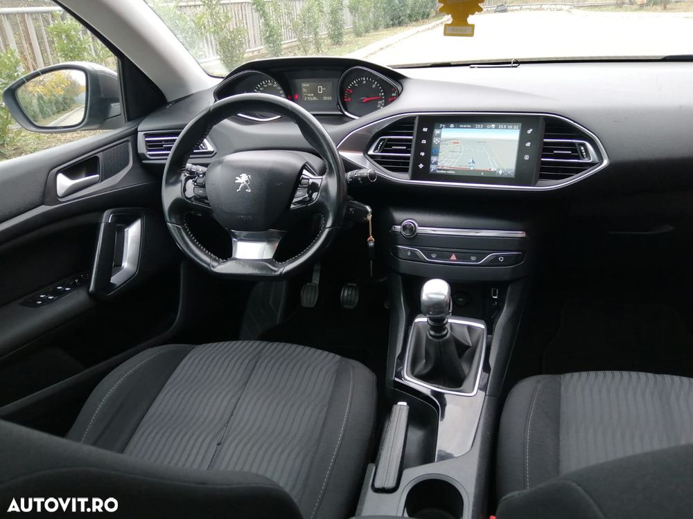 Peugeot 308 - 6