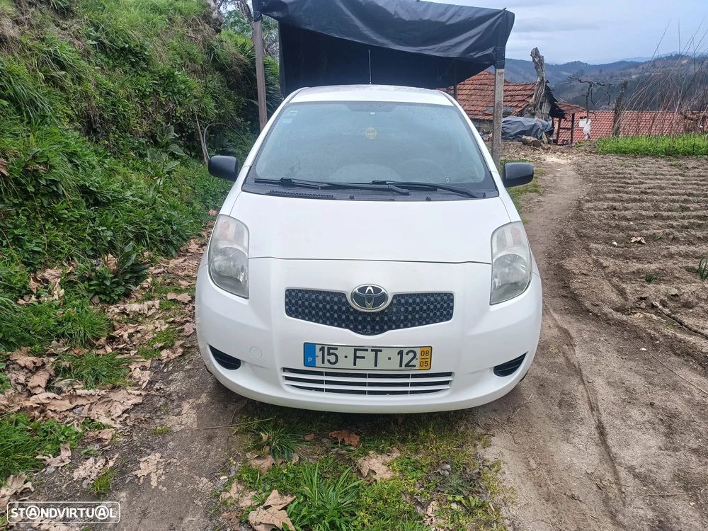 Toyota Yaris 1.4 D-4D AC Manual - 4
