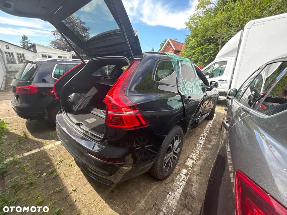 Volvo XC 60 T6 AWD Recharge Geartronic RDesign - 3