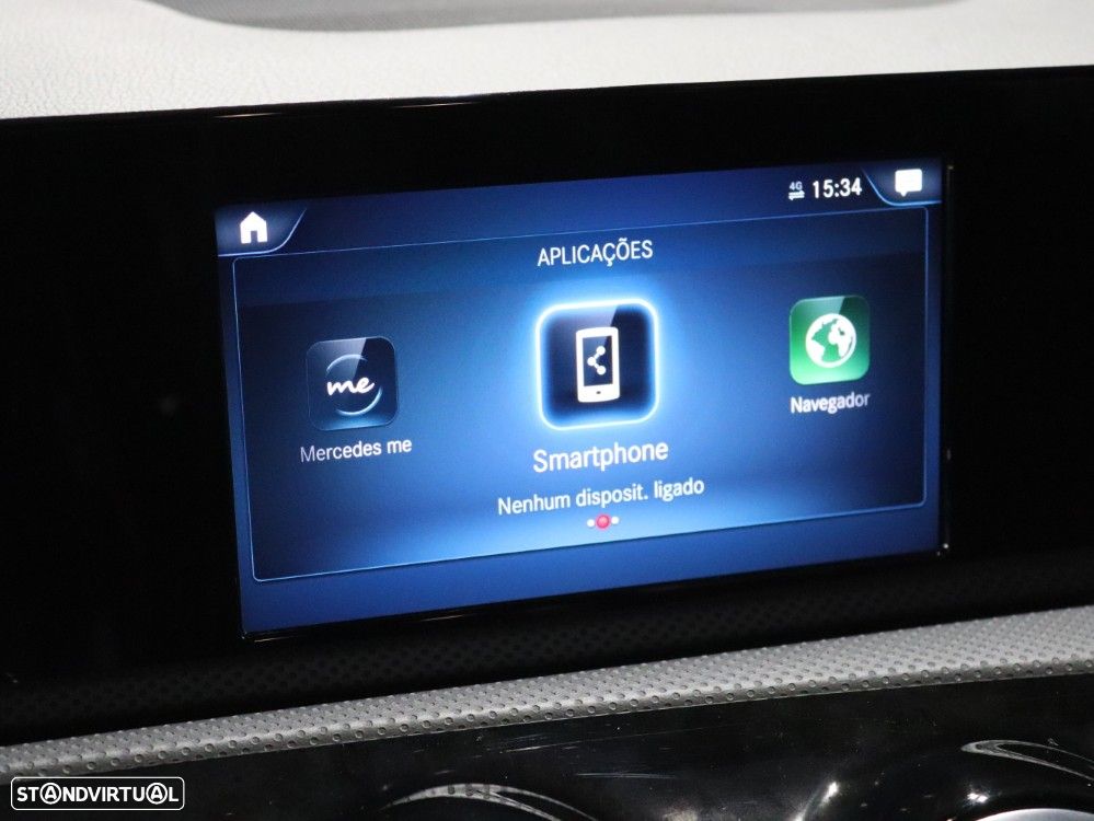 Mercedes-Benz A 180 d AMG Line - 32