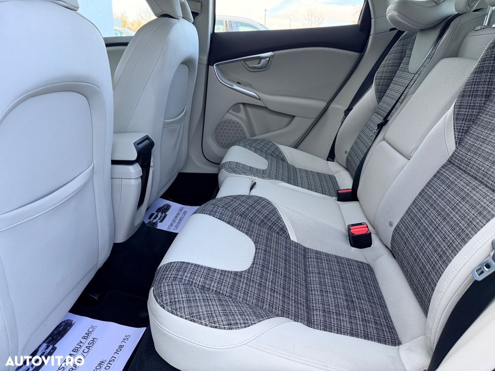 Volvo V40 D2 DRIVe Kinetic - 13