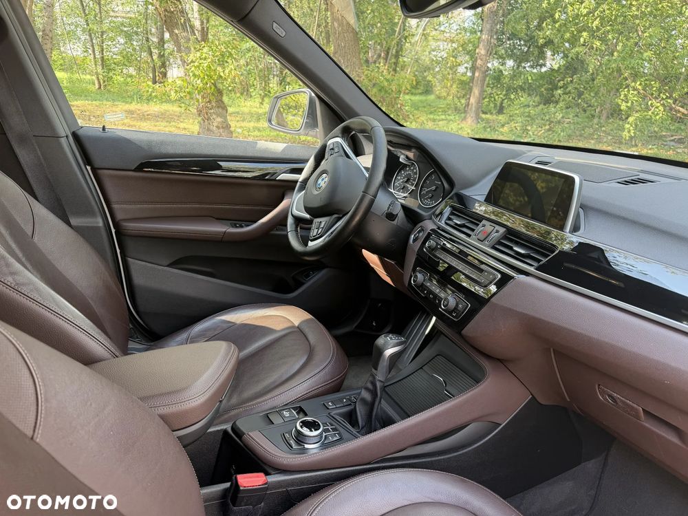 BMW X1 xDrive28i xLine - 8