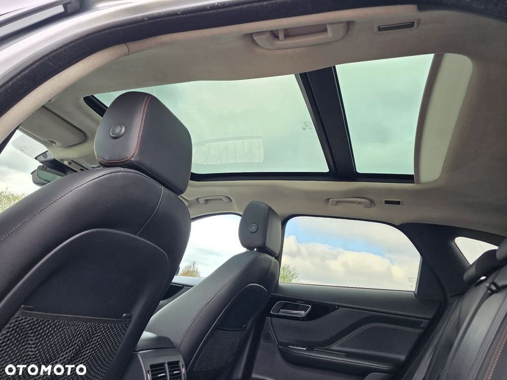 Jaguar F-Pace 20d AWD Prestige - 30