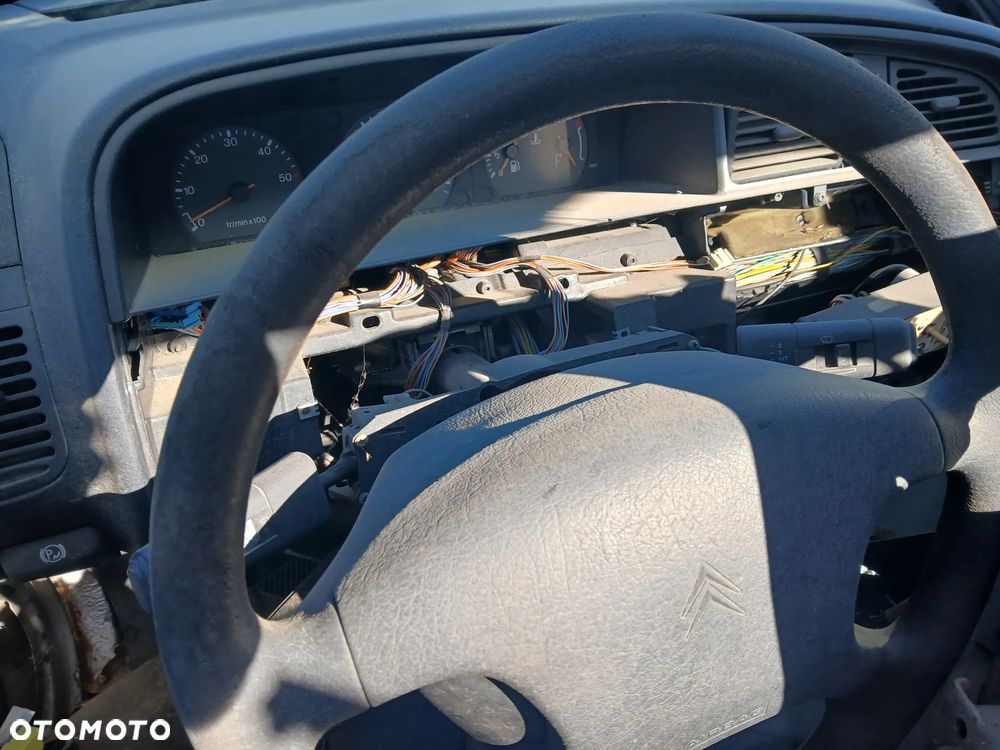CITROEN XM fotel fotele kanapa deska kokpit podsufitka boczek boczki klamka podłokietnik licznik - 3