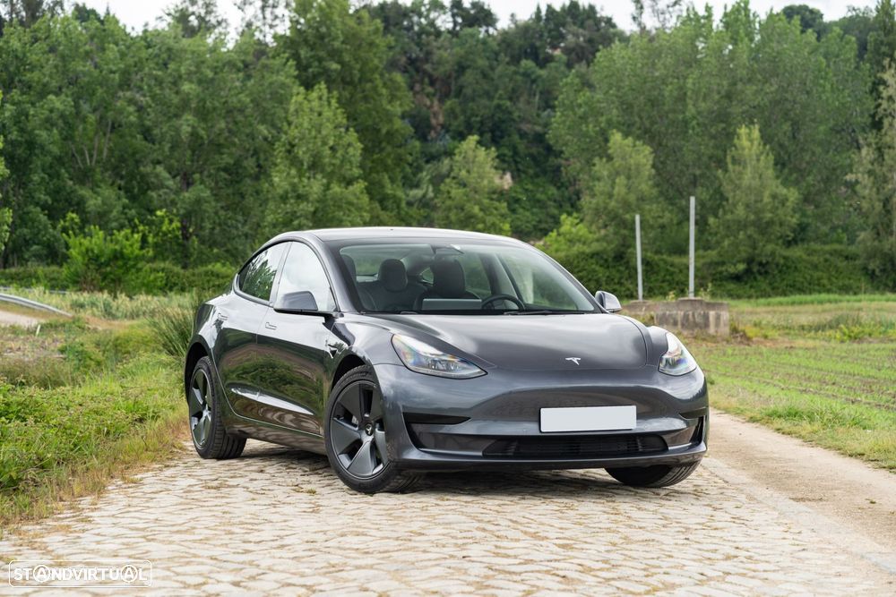 Tesla Model 3 Standard Range Plus RWD - 2