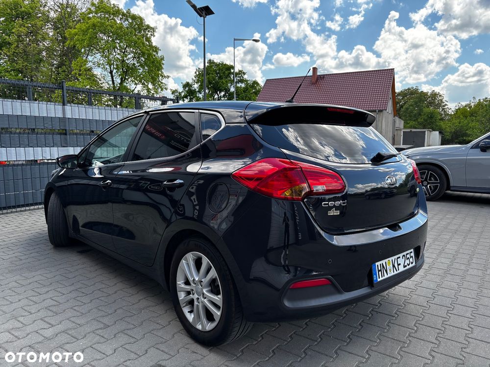 Kia Ceed - 5