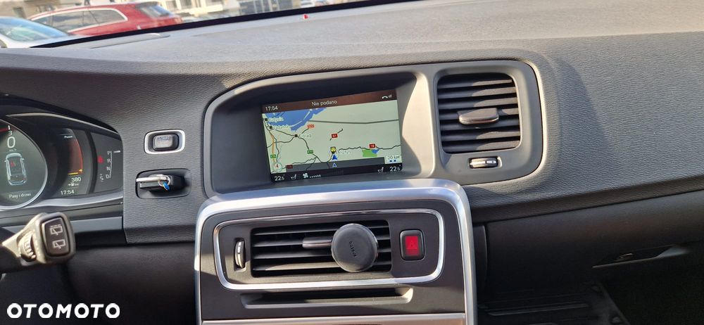 Volvo V60 Cross Country - 14
