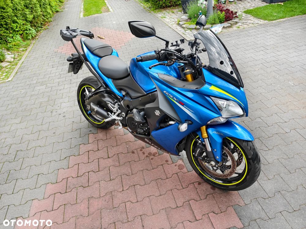 Suzuki GSX - 5