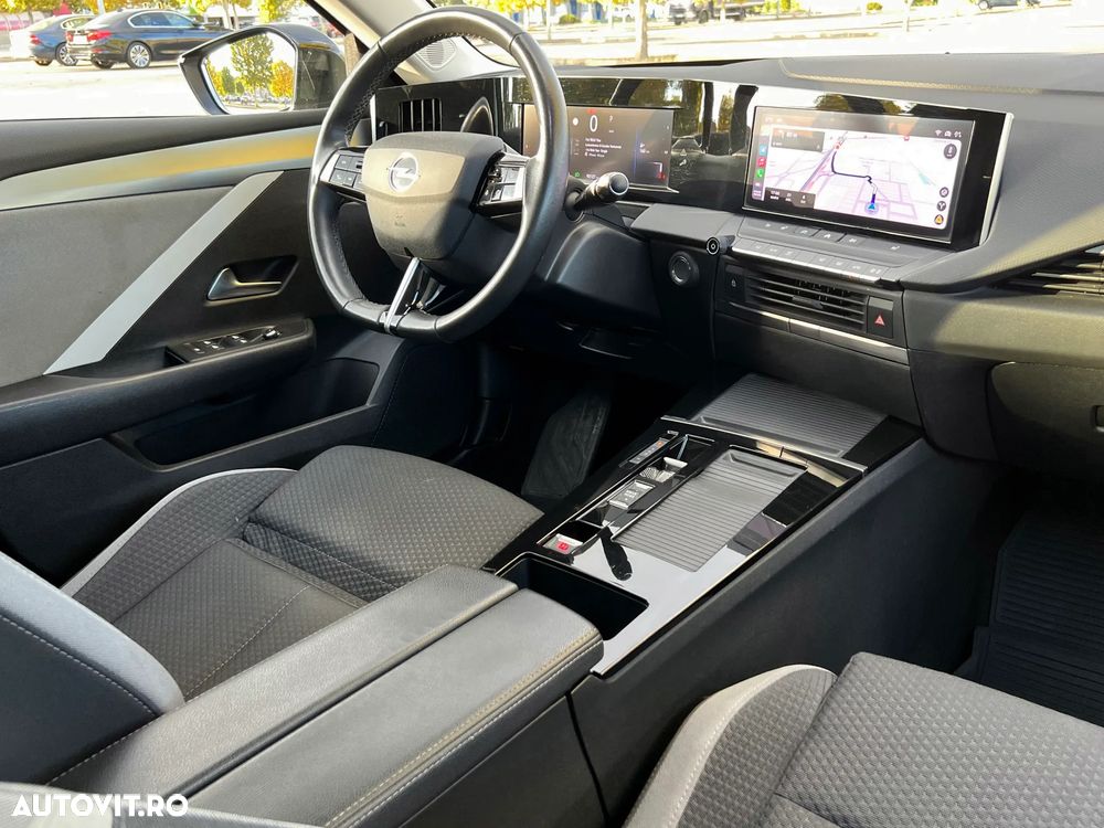 Opel Astra 1.2L Turbo Start/Stop AT8 Elegance - 17