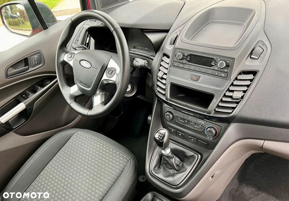 Ford Tourneo Connect 1.5 TDCi Start-Stop Titanium - 29