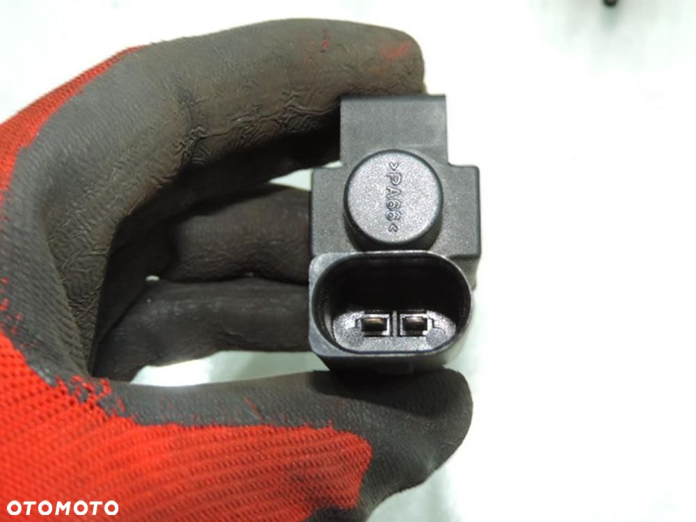 ZAWÓR PODCIŚNIENIA AUDI A6 C6 3.2 FSI 037906283C - 6