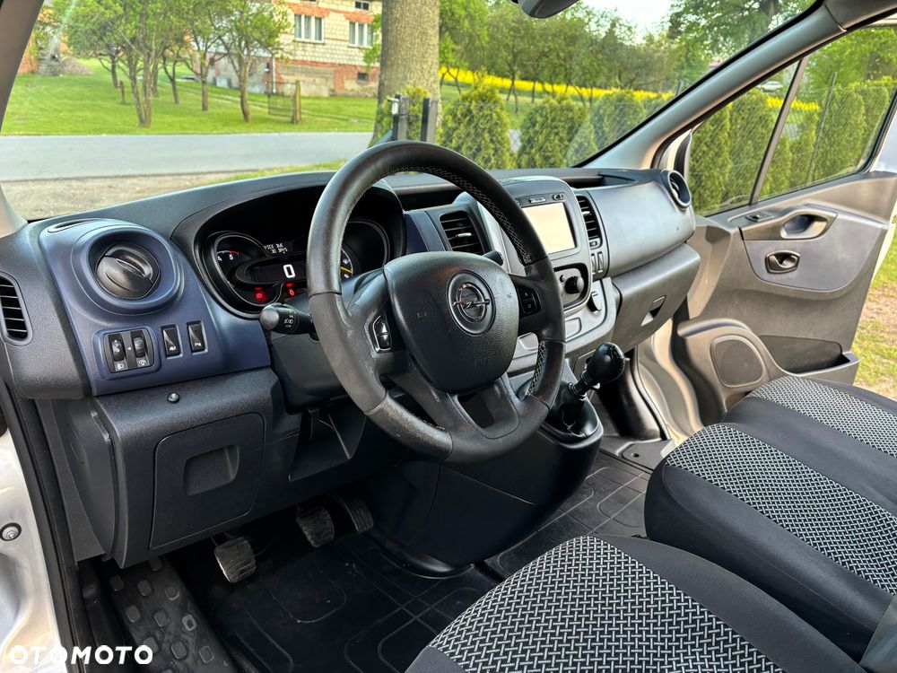 Opel Vivaro - 15