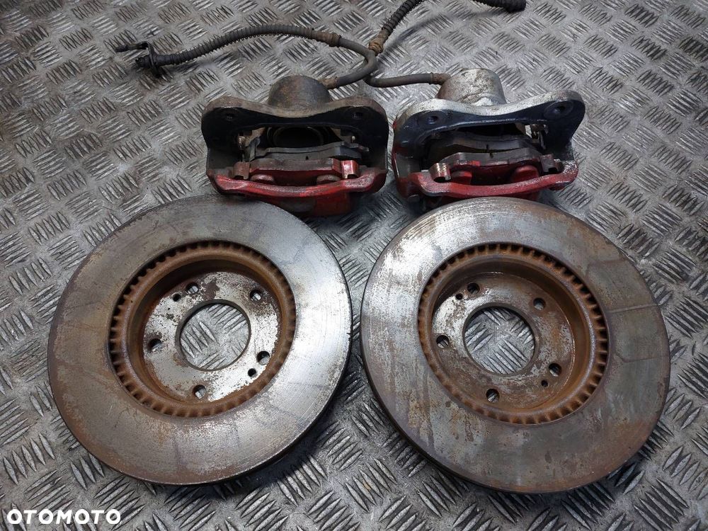 TARCZE HAMULCOWE PRZÓD + KLOCKI + ZACISKI HYUNDAI TUCSON I 2.0 CRDI - 3