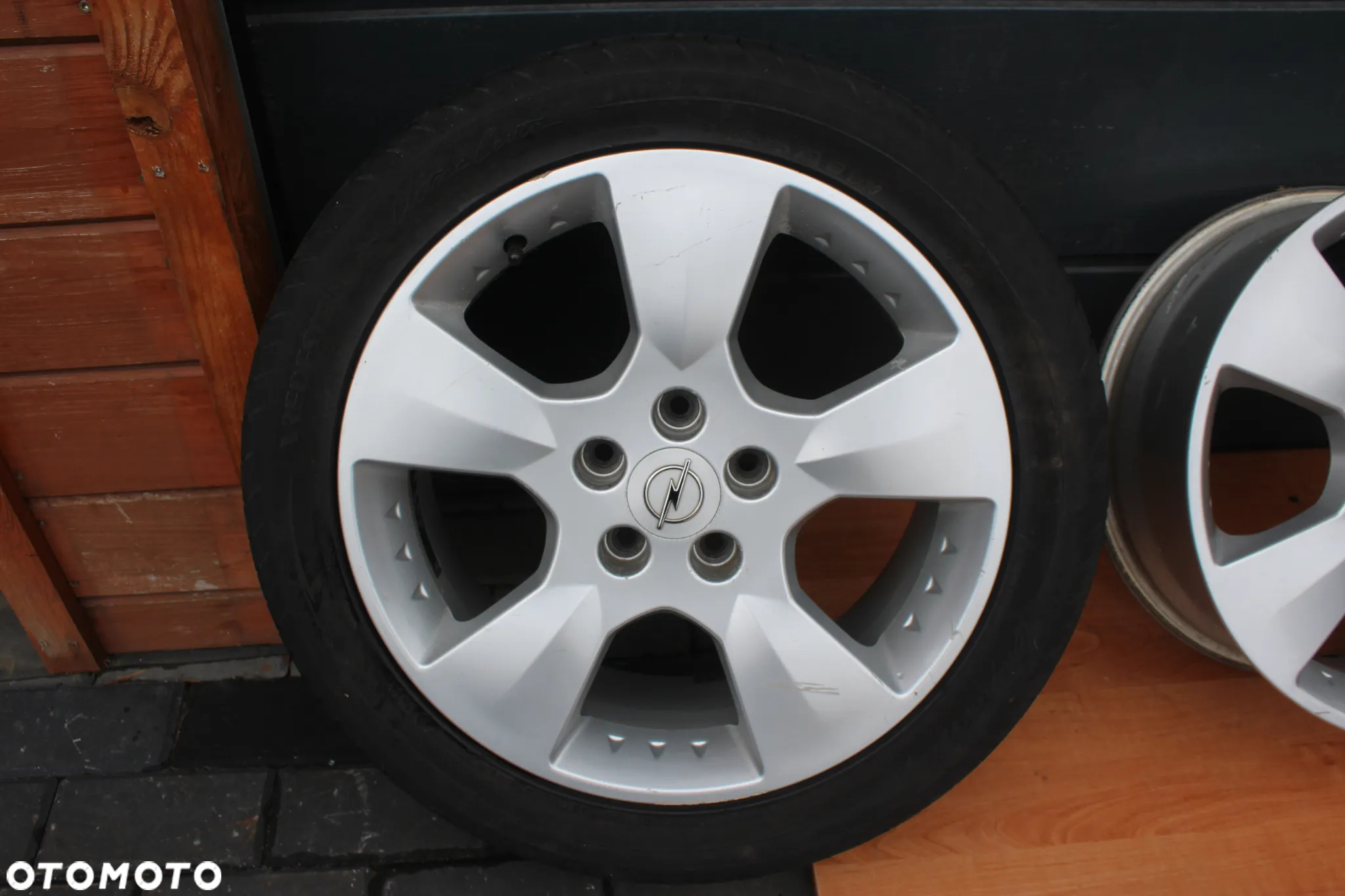 KOŁA FELGI ALUMINIOWE OPONY OPEL ZAFIRA A B ASTRA H VECTRA C SIGNUM 17 CALI 5X110 ET47 225/45/17 - 2