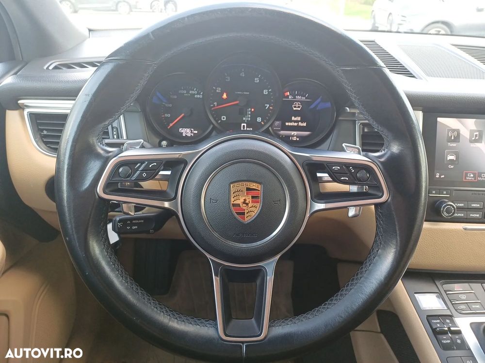 Porsche Macan - 14