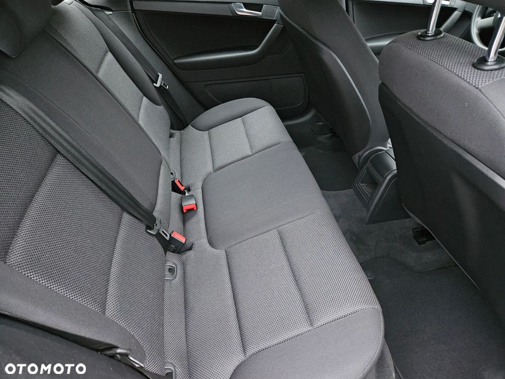 Audi A3 Sportback 1.4 TFSI Ambiente - 7