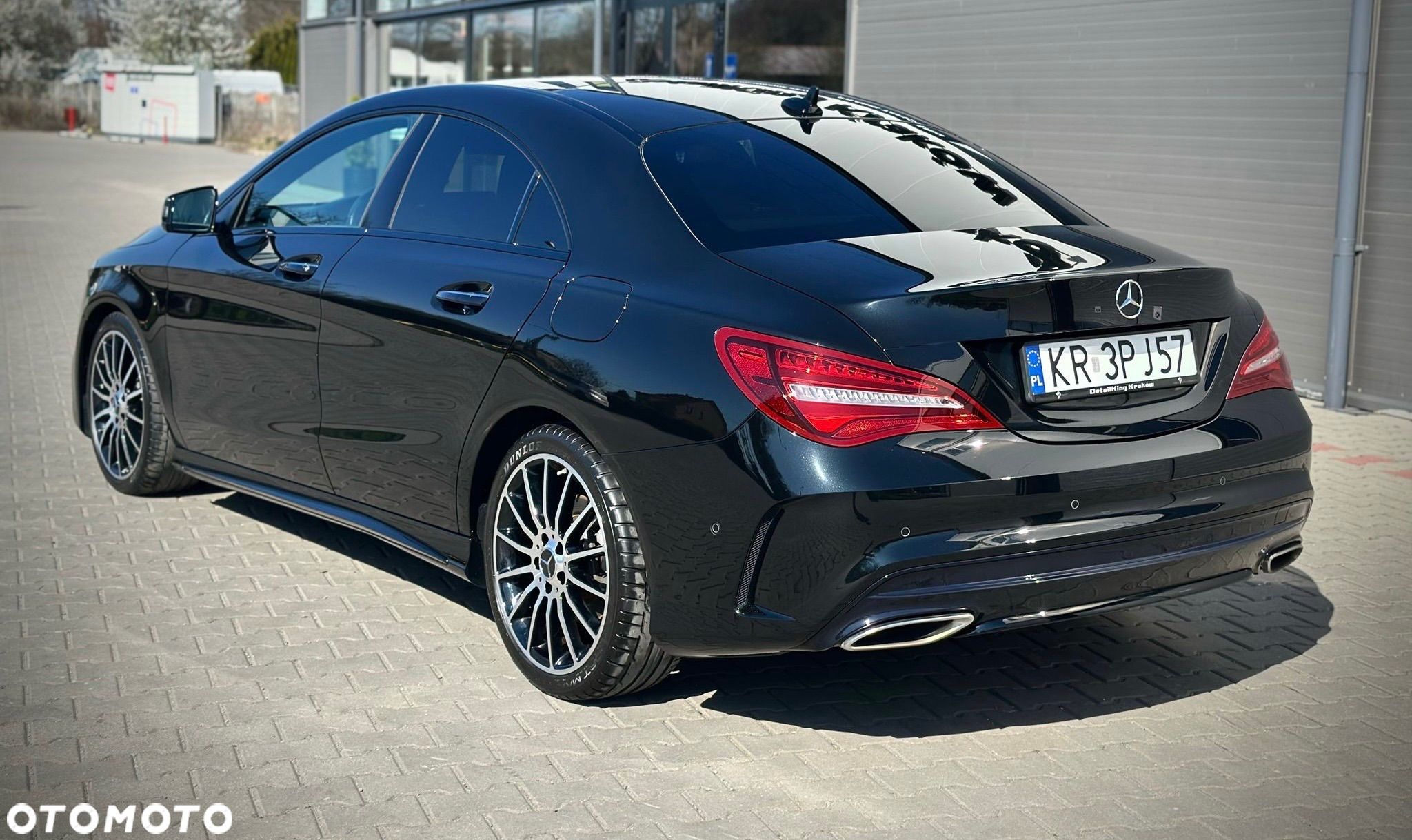 Mercedes-Benz CLA 200 7G-DCT AMG Line - 1